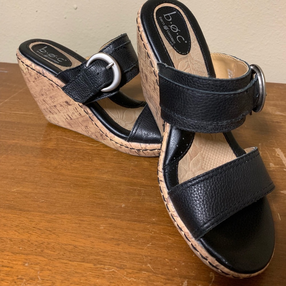 B.O.C. Black Leather Wedge Sandals